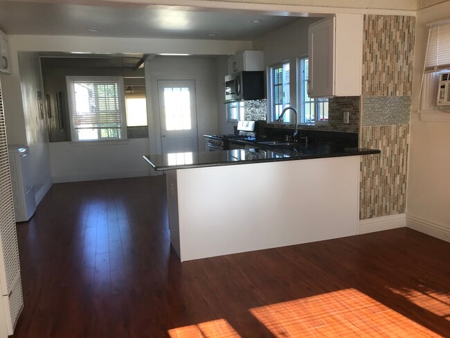 Building Photo - 3530 Helms Ave