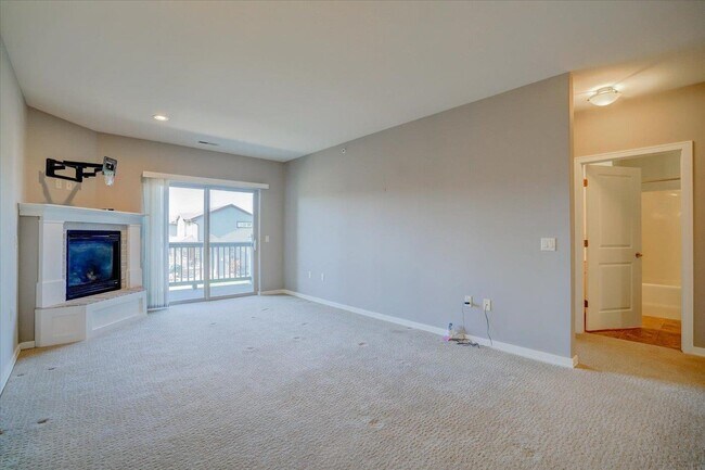 Building Photo - 5196 Sassafras Dr