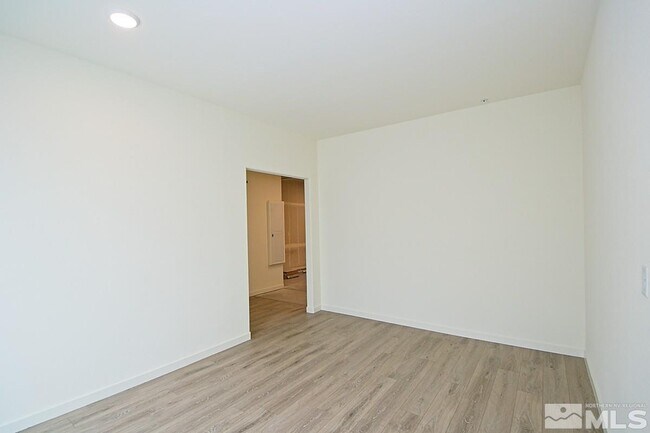 Building Photo - 2566 River Hatchling