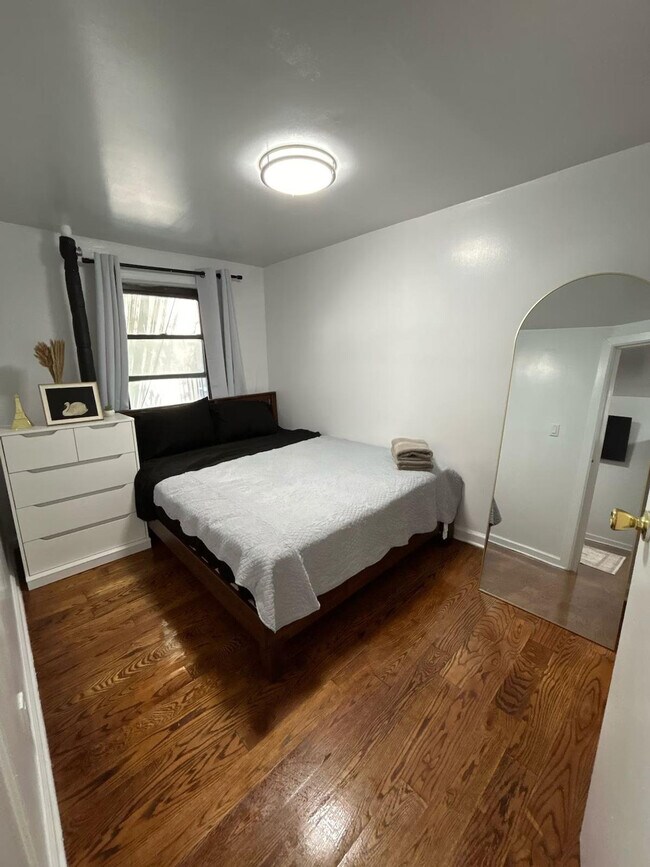 Foto del edificio - 225 E 30th St