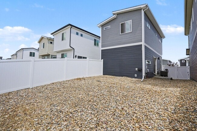 Building Photo - 5059 N Walden Wy