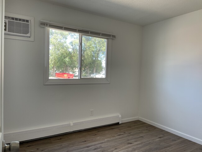 Building Photo - 274 66th Ave SW
