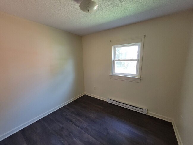 Foto del edificio - 3 Bedroom 1 Bathroom House