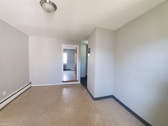Building Photo - 1 br, 1 bath  - 898 Norman St 10B