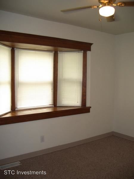 Foto del edificio - 5 br, 2 bath House - 301 N. Johnson