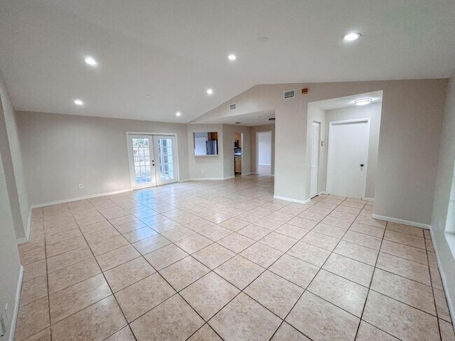 Foto del edificio - 1901 SW McAllister Ln