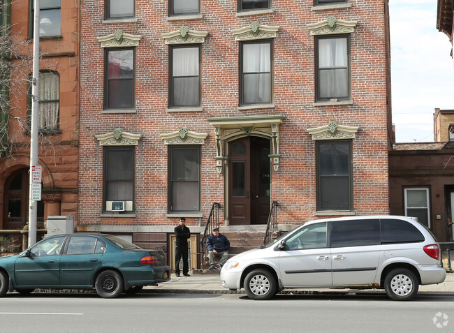 Foto del edificio - 184 Washington Ave