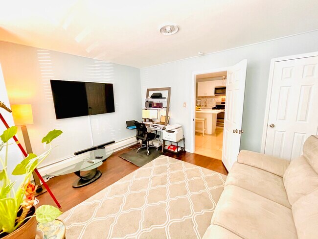 Building Photo - 4608 Cottage Ave