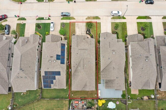 Foto del edificio - 6023 Dovetail Cliff Ct
