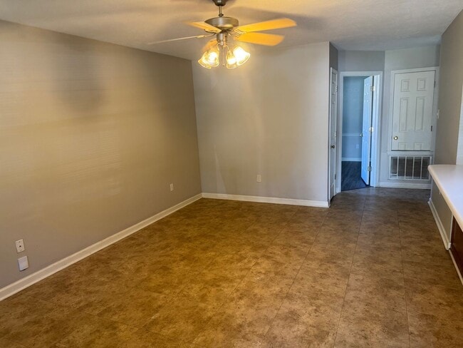 Building Photo - 1430 Arapaho Trail