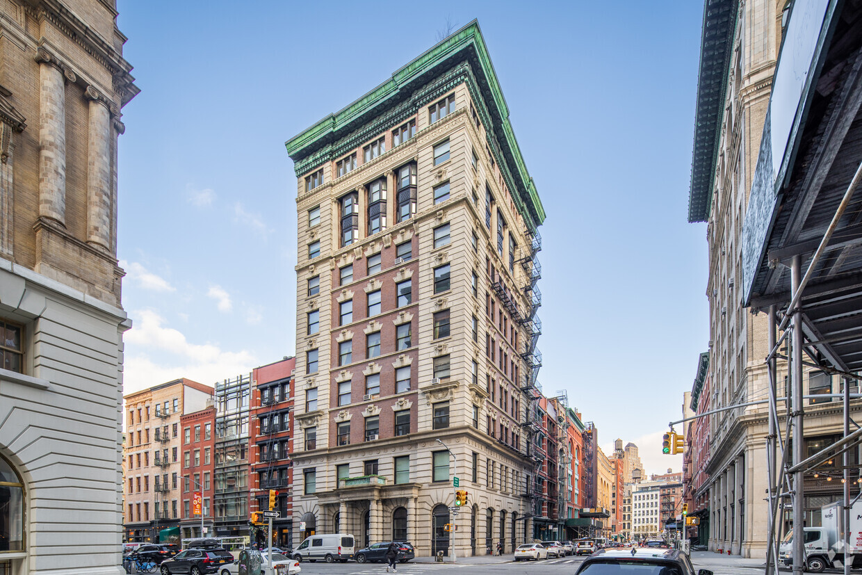 Primary Photo - The Borden House Condominium