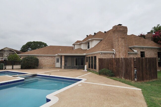 Building Photo - Custom home on Acreage in Carroll ISD!