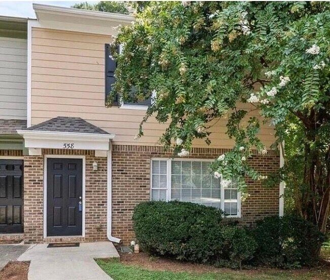 Foto del edificio - 558 Manning Rd SW