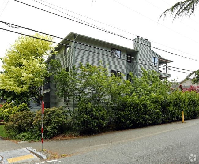Building Photo - Parkview Apartments