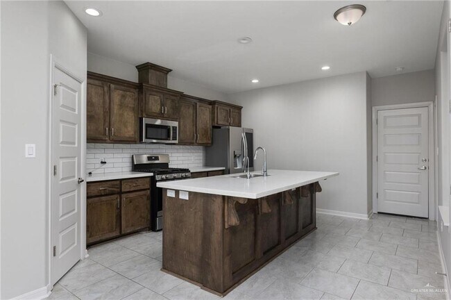 Foto del edificio - 10211 N 14th St