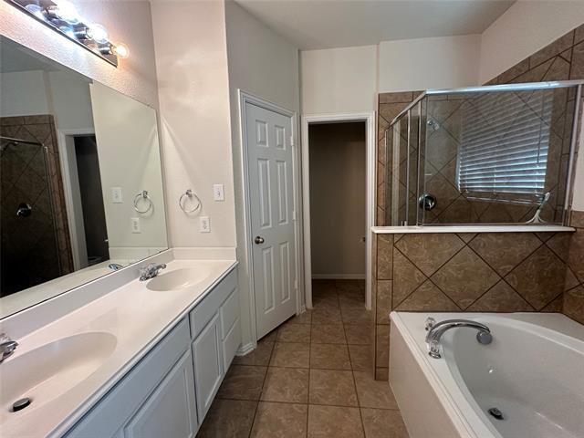 Building Photo - 14517 Little Anne Dr
