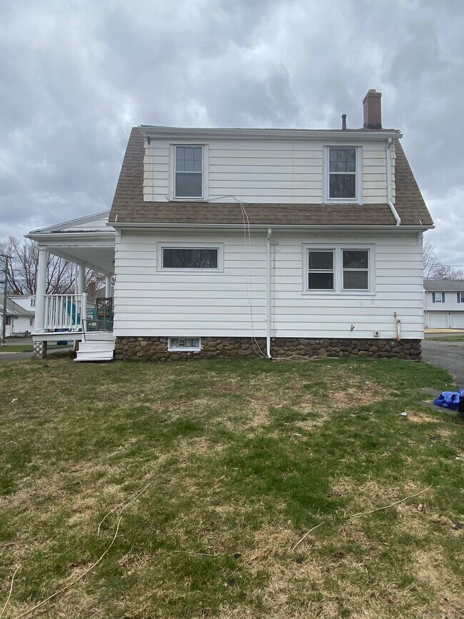 42 Adeline Ave, Bristol, CT 06010 House Rental in Bristol, CT