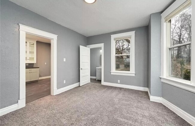 Building Photo - Beautiful Historic Home For Rent!