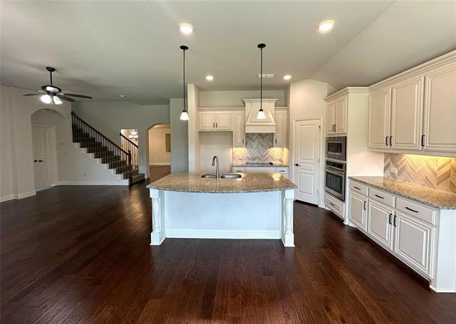 Foto del edificio - 520 Stillwater Dr