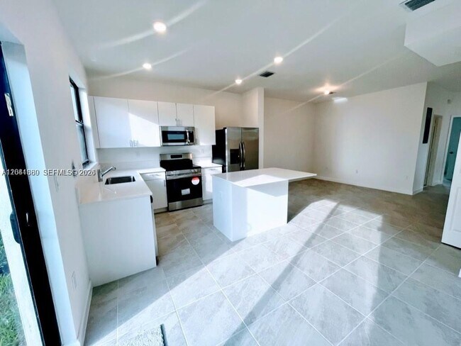 Foto del edificio - 23252 SW 128th Ave