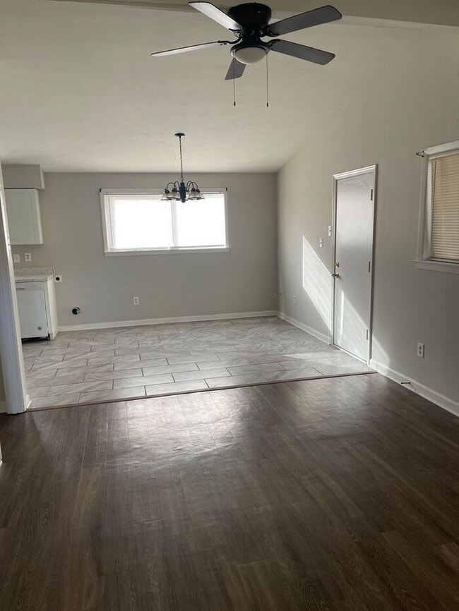 Building Photo - 3BR 1BA Home w/ Fenced Backyard & Patio • Stove-Ready Kitchen • Carport in Memphis