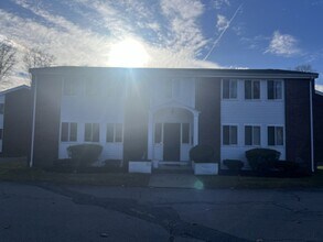 Building Photo - 272 Bedford St