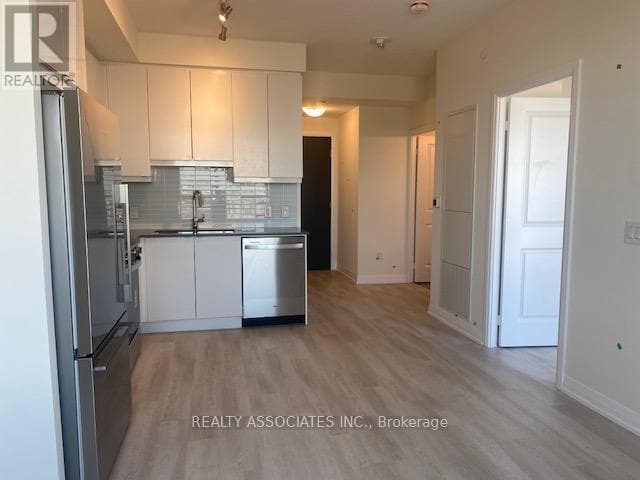 Photo du bâtiment - 3270 Sheppard Ave E