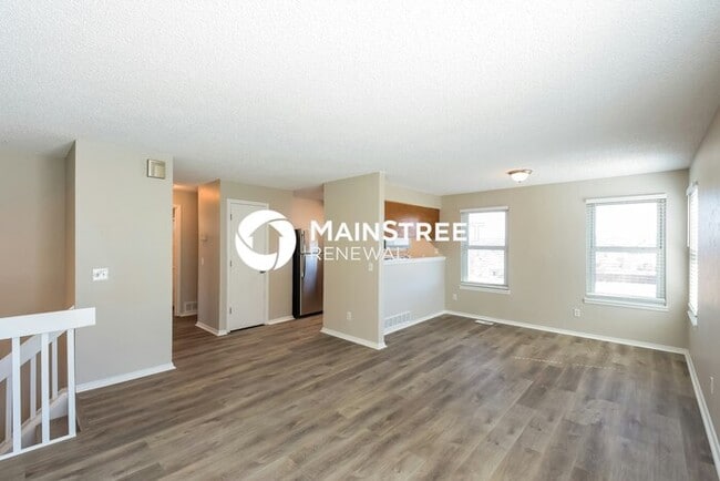 Foto del edificio - 5 Bedroom Pet-Friendly Home in AURORA, CO ...
