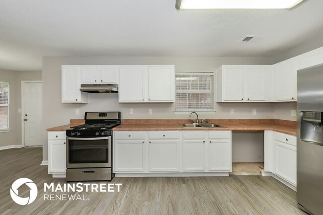 Building Photo - 602 Robin Ridge