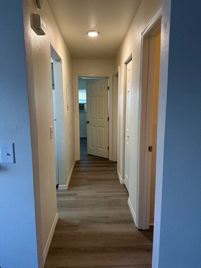 311 Danube Ave back corner 2 bedroom - Davis Islands Apartments