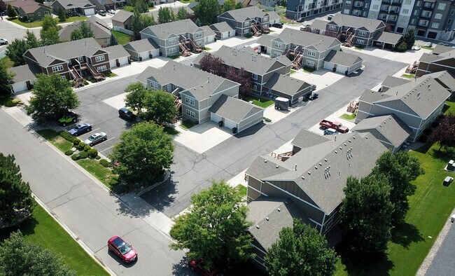 Foto del edificio - Brookshire Village Apartments