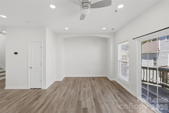 Building Photo - 6621 Tor Dr