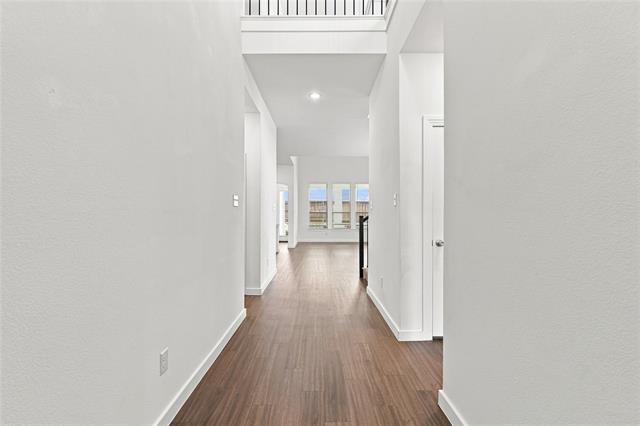 Foto del edificio - 2410 Doncaster Dr