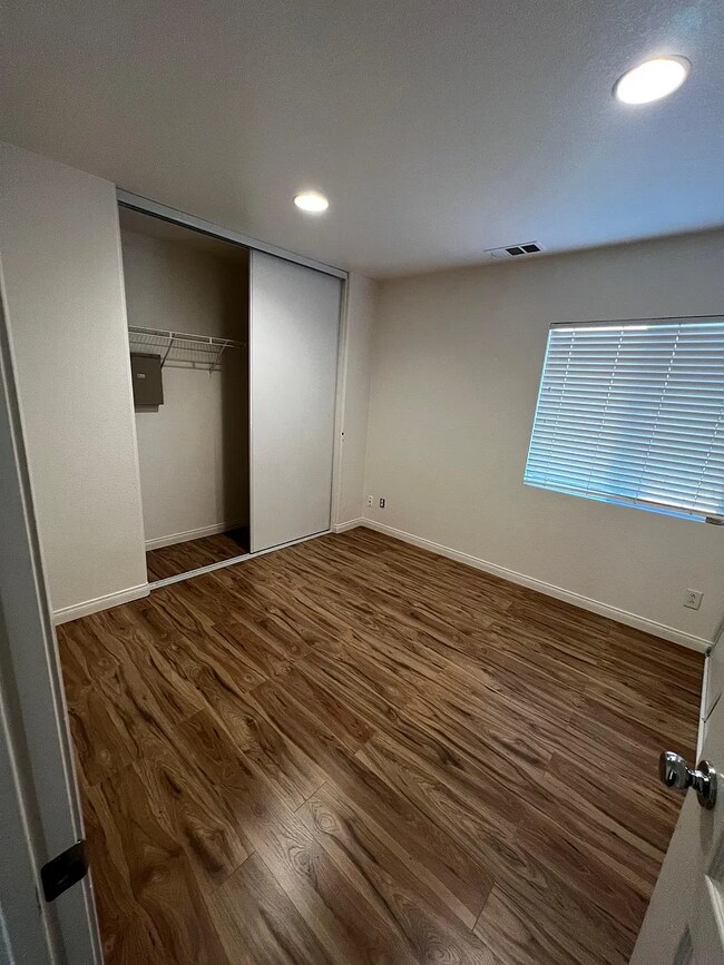 Foto del edificio - 45117 Palm Ln