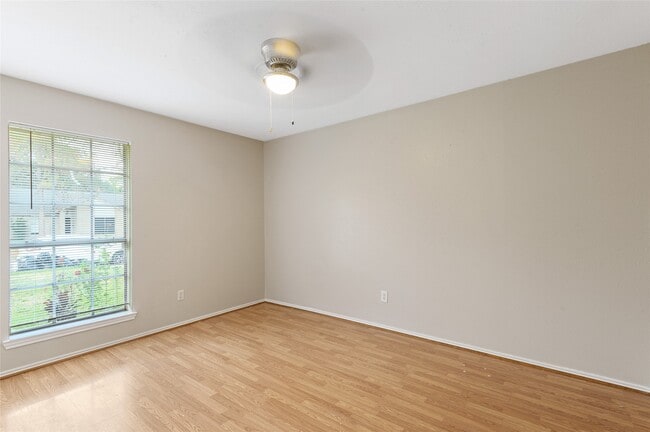 Building Photo - 18067 Garden Manor Dr