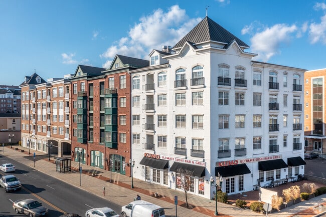 Eastside Commons Condominiums