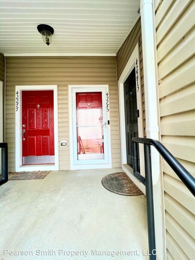 Foto del edificio - 3 br, 3.5 bath House - 42275 Canary Grass Sq.