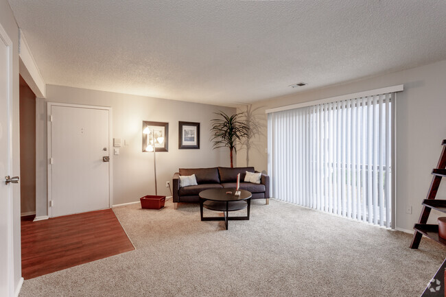 2HAB, 1BA - 970 ft² - Meadowood Apartments