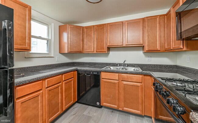 Building Photo - 3 br, 1 bath House - 5716 Rural St