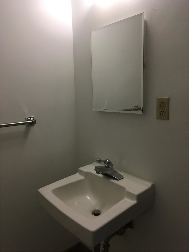 Primary Photo - 401 N Broadway