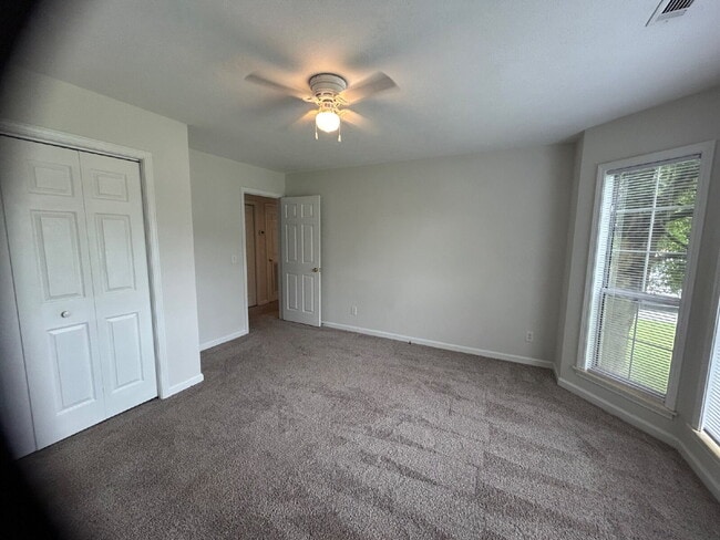 Foto del edificio - 3BD 2 BA HOME FOR RENT NEXT TO ALGOOD SCHOOLS