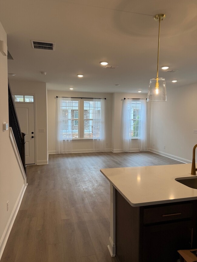 Building Photo - 2718 Willowoak Trl