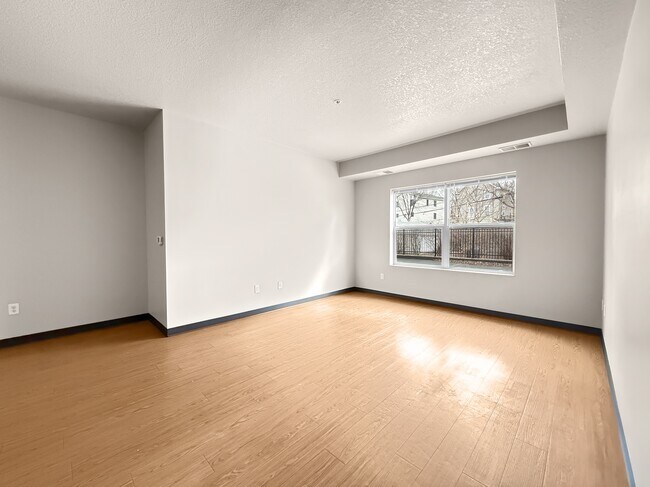 Foto del edificio - West Broadway Crescent