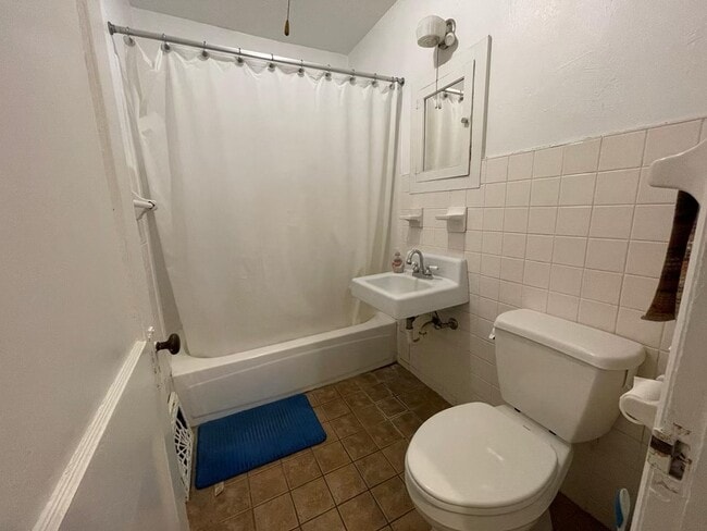 Foto del edificio - 609 E 12th St