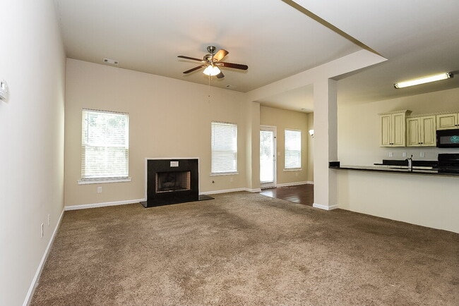 Building Photo - 71 Prescott Dr