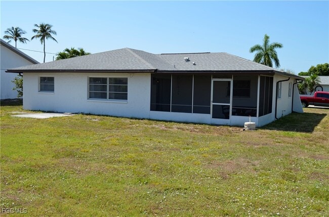 Building Photo - 701 SE 36th St