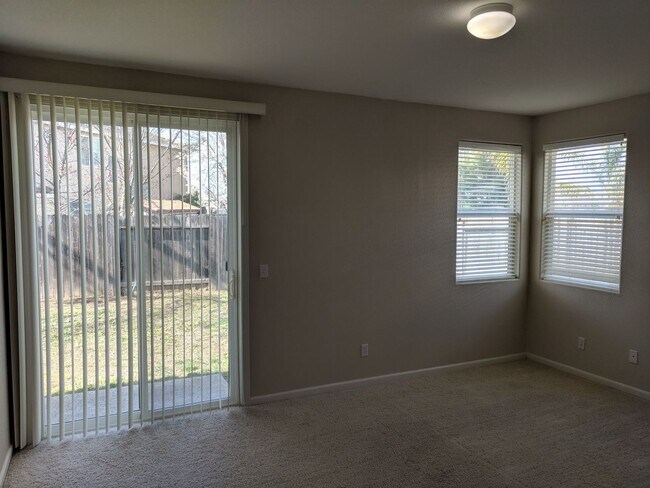 Building Photo - 10190 Canadeo Cir