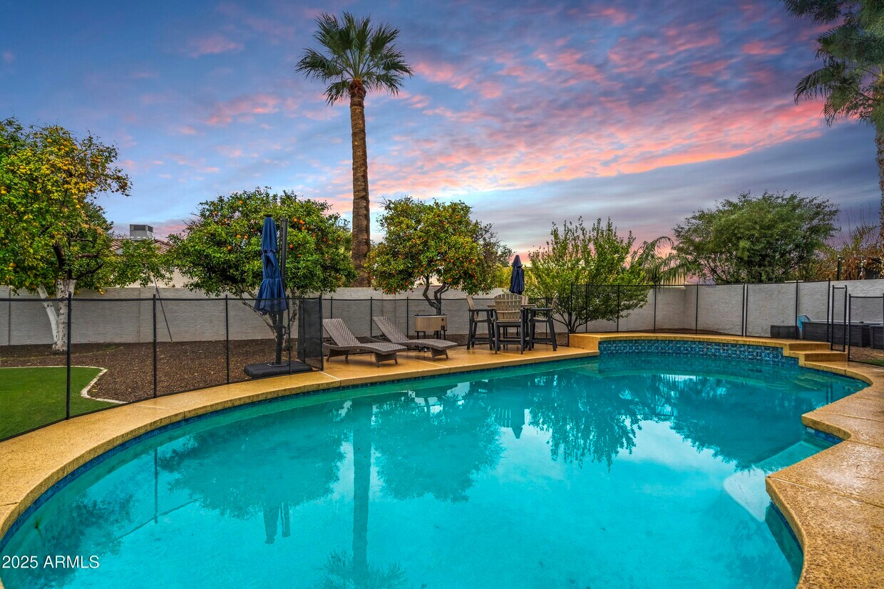 Foto principal - 5629 E Thunderbird Rd