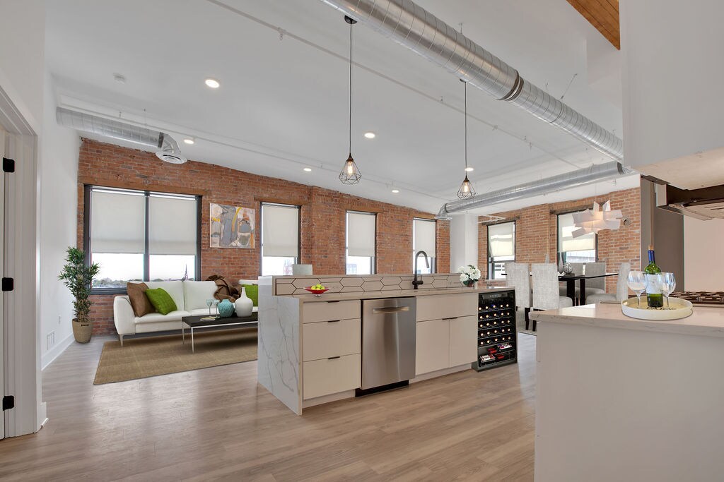 USCC Luxury Lofts Apartments Columbus, OH