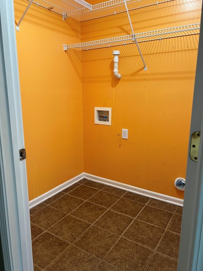 Foto del edificio - 2545 Lassen Bay Pl